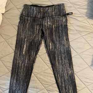 Victoria’s Secret Discontinued Knockout Leggings